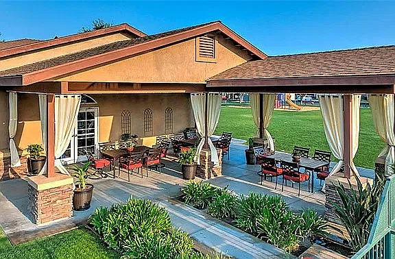 2 bed, 1.5 bath, $1,675 — Photo 3