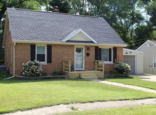 504 Spring St, Washington, IL 61571