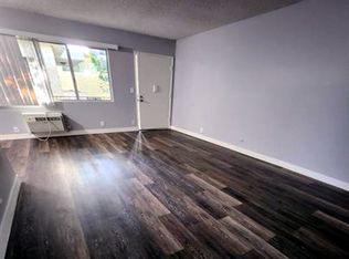 215 South Rampart Boulevard, Los Angeles, CA 90057