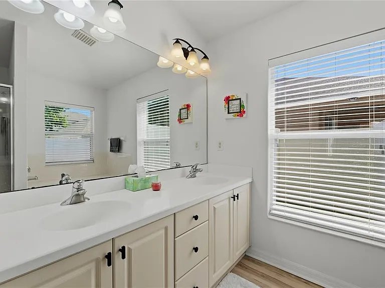 19406 Sunset Bay Dr — Photo 23