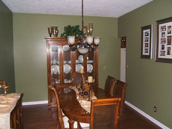 4th image of 2662 Heartland Greens Point