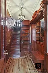 Rented by R New York