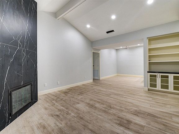 5th image of 11711 Memorial Dr APT 534
