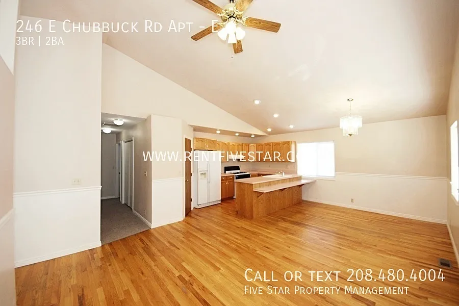 246 E Chubbuck Rd #E