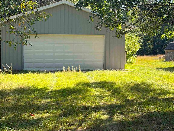 2nd image of W12661 McDonald Ln