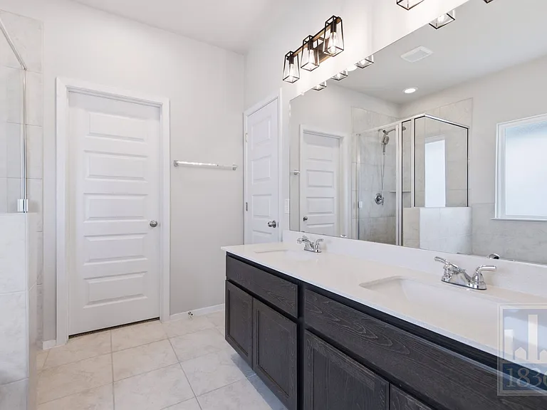 171 Catalina Dr — Photo 12