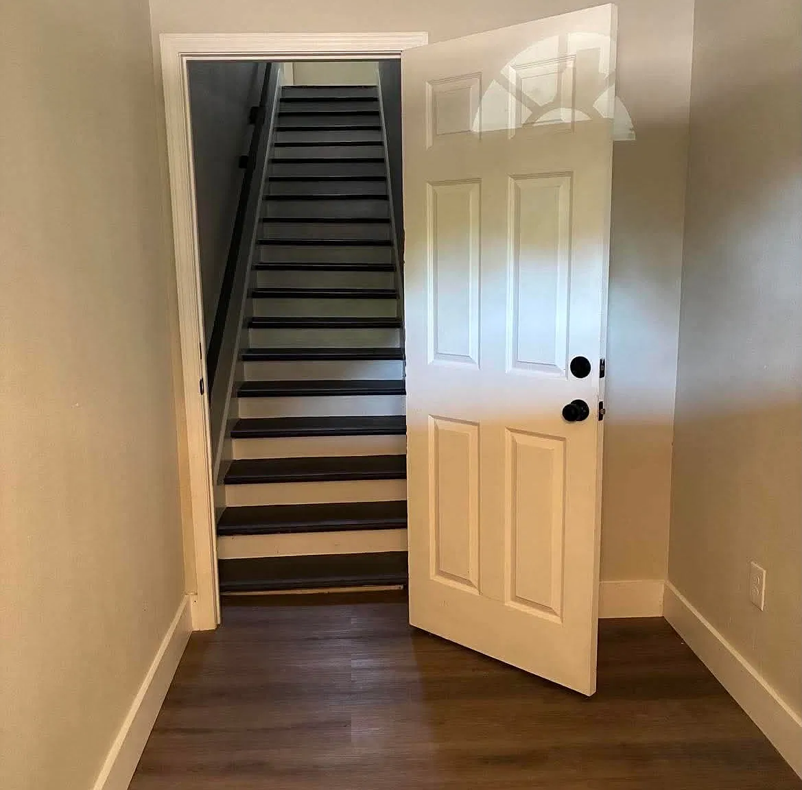 Fully Renovated 2BR/2BA 1,300 Sq Ft Section 8 Welcome — Photo 1