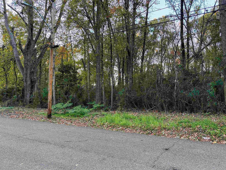 2nd image of 7016 7th Rd #7