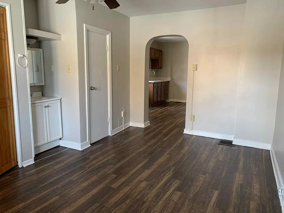 Building Photo - 402 Atwood St #1