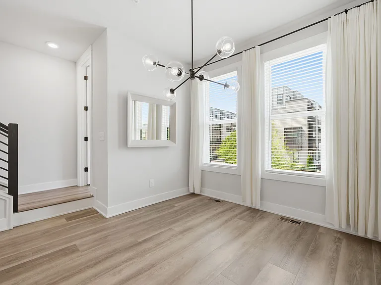1737 Dunavant St — Photo 15