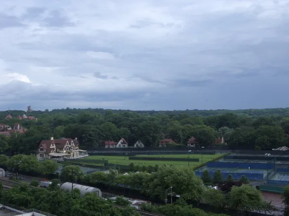 70-25 Yellowstone Boulevard image 1 of 3