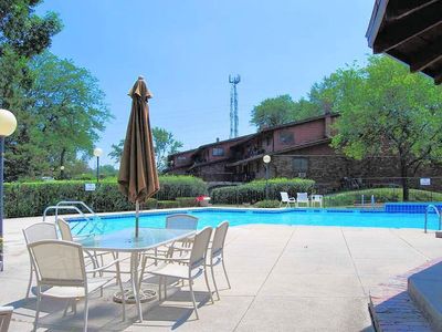 8510 W Waterford AVENUE #5, Greenfield, WI, 53228