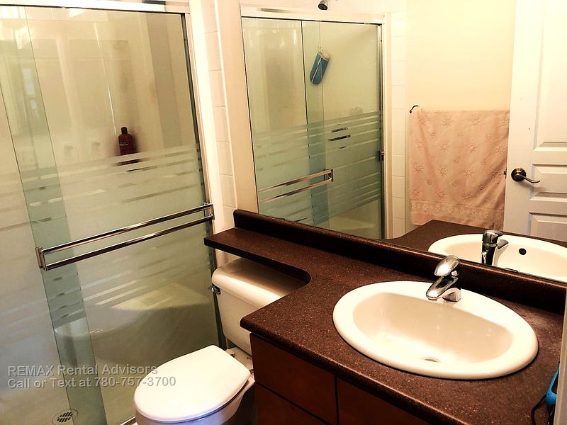 Edmonton Apartment for rent - 2 Bedrooms — photo 10