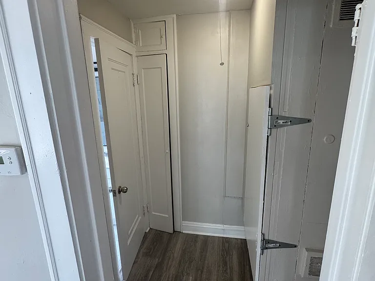 7250 S Langley Ave #1F — Photo 8