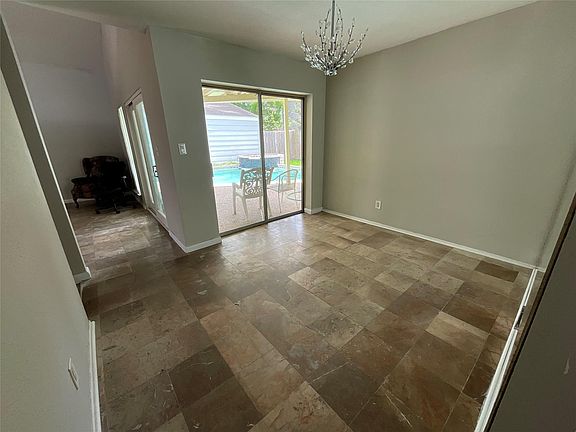 5th image of 11111 Petworth Dr