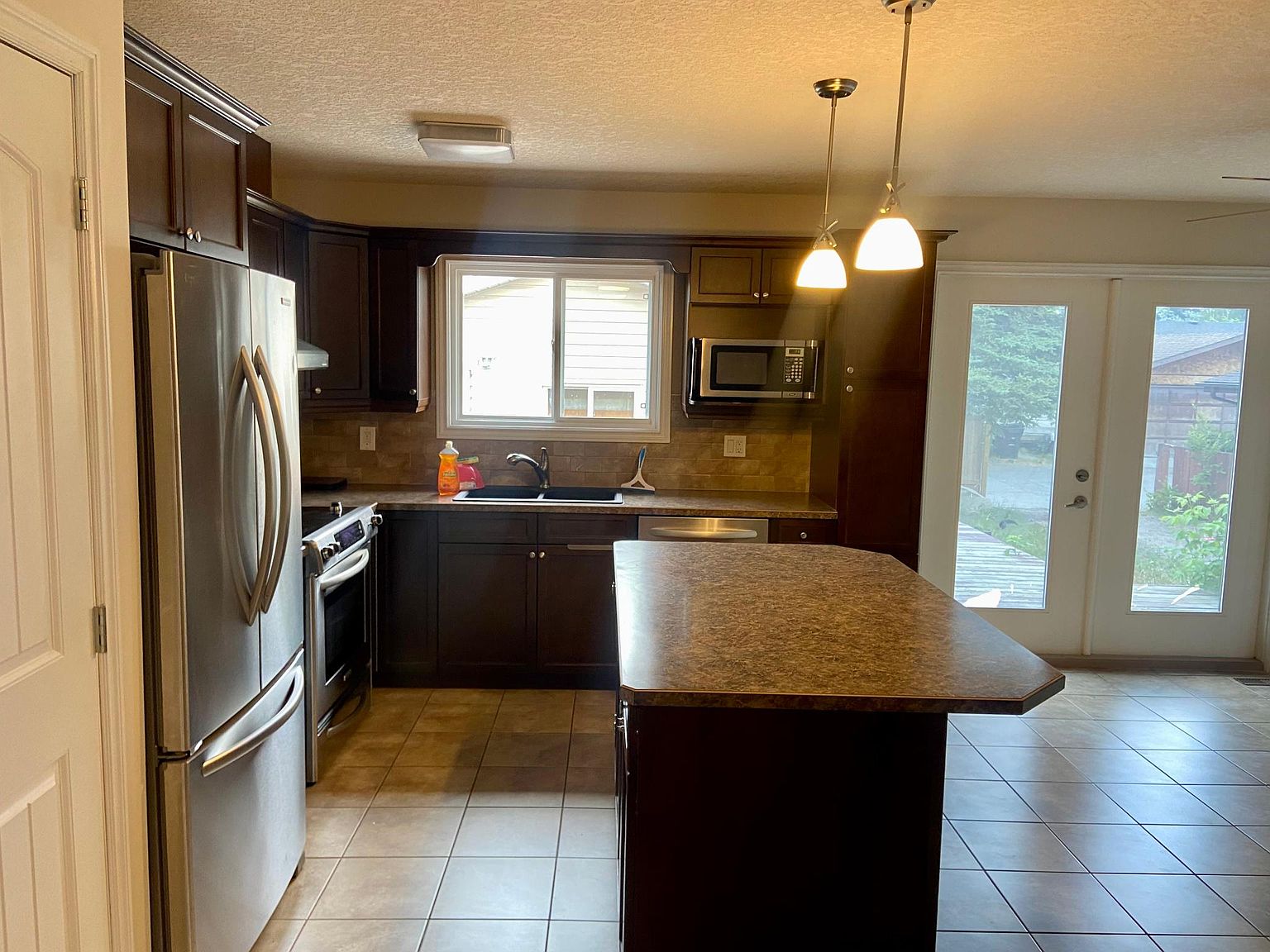 616 W Malvern Way NE, Calgary, AB T2A 5H2 Zillow