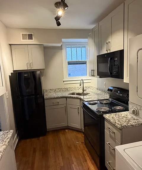 27 E Patrick St #4 — Photo 7