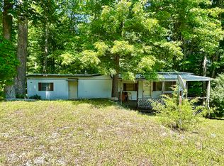 46 Point Dr, Nancy, KY 42544