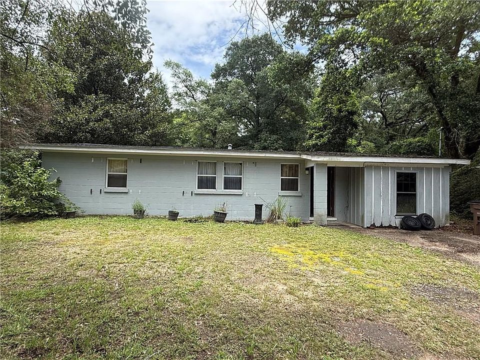 1st image of 2213 Vivian Dr