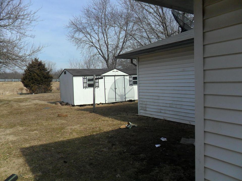 2nd image of 531 Star St