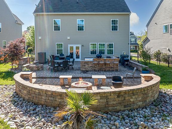 2nd image of 7227 Agnew Dr #42