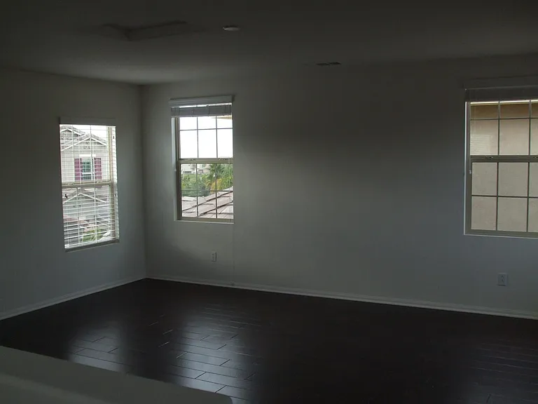 1812 Cyan Ln — Photo 34