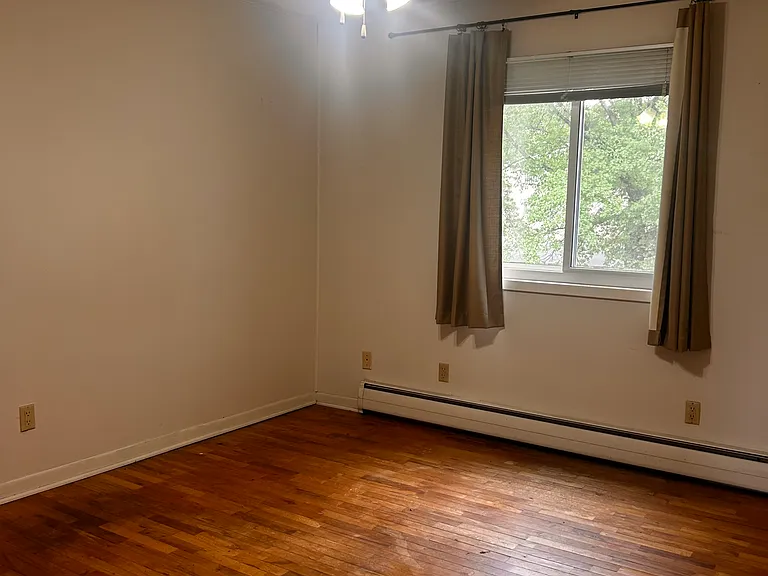 210 Haywood Dr #210 — Photo 9