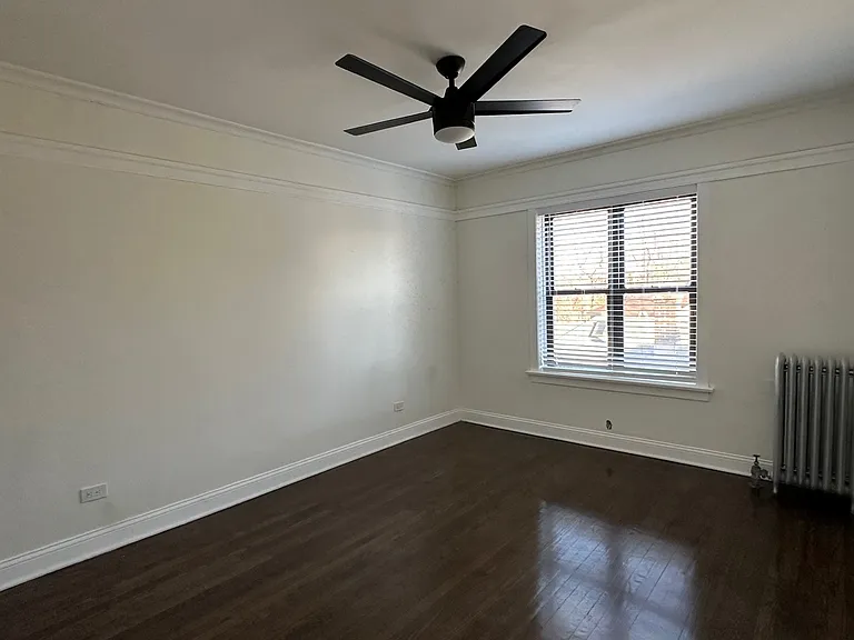 7225 N Wolcott Ave — Photo 3