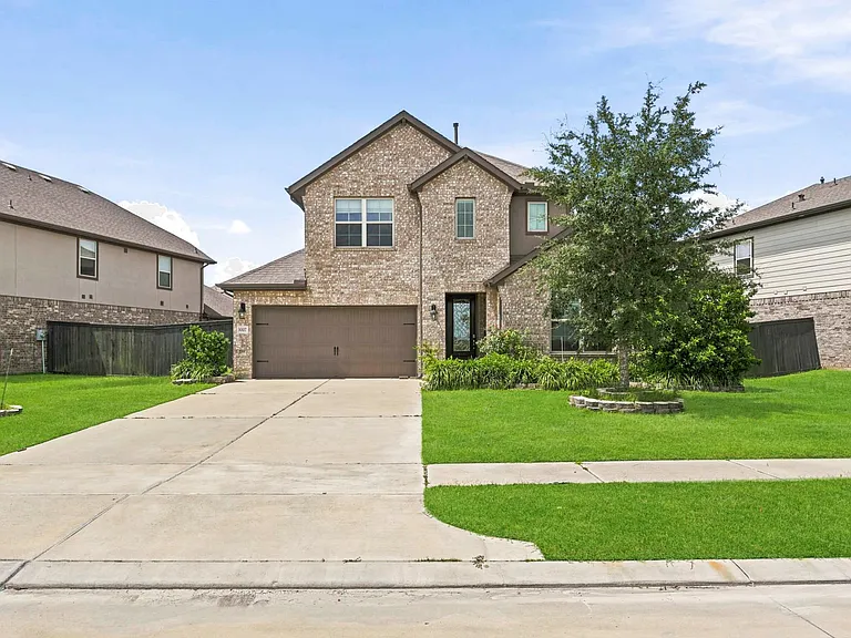 1007 Fennel Frond Dr — Photo 1