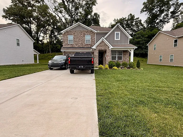 1071 Ross Farms Blvd — Photo 3