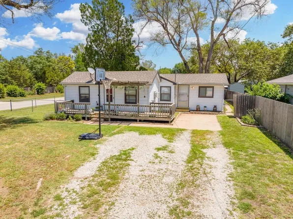 736 N Dougherty Ave, Wichita, KS 67212