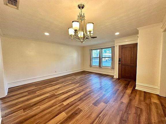 4th image of 5719 Fairview Dr