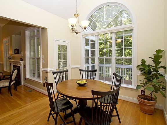 You'll look forward to sunny mornings in this breakfast area.