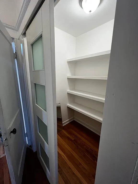 1 bed, 1.0 bath, 800 sqft, $2,400 — Photo 4