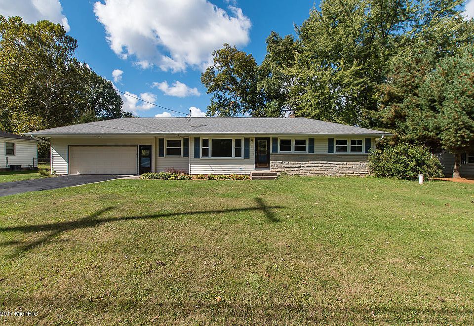 1st image of 233 Lois Dr