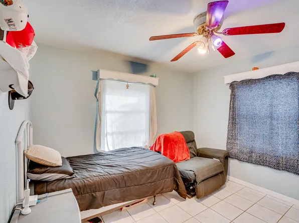 1108 Mayflower Road, Fort Pierce, FL 34950