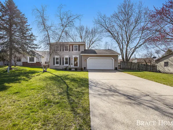 4534 Forest Lake Ct SE, Kentwood, MI 49546