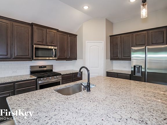 5th image of 6320 Red Cliff Dr
