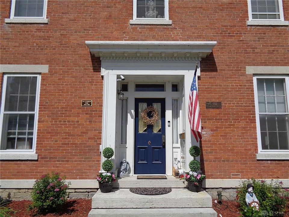 1st image of 151 N Plum St