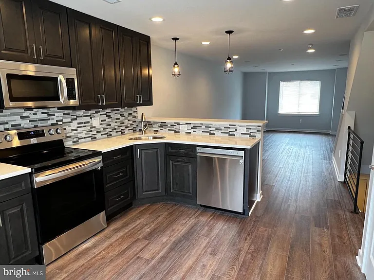 2543 Manton St #B — Photo 8