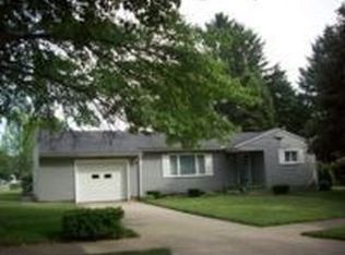 1020 E 3rd St, Dover, OH 44622