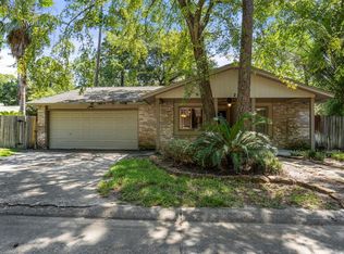 2 Nutcracker Ln, Spring, TX 77380