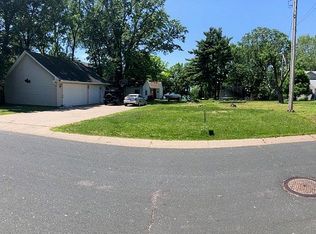 6517 Eagle Lake Dr N, Maple Grove, MN 55369