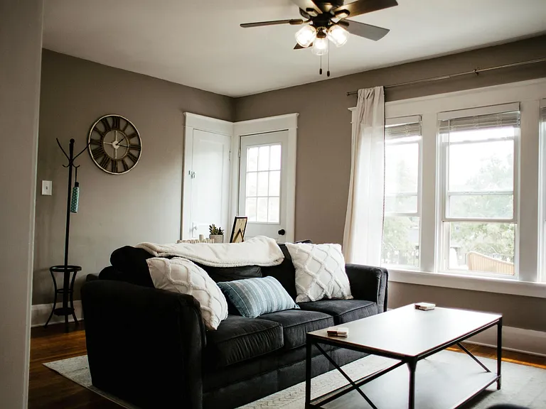 53 Tioga St #UPPER — Photo 3