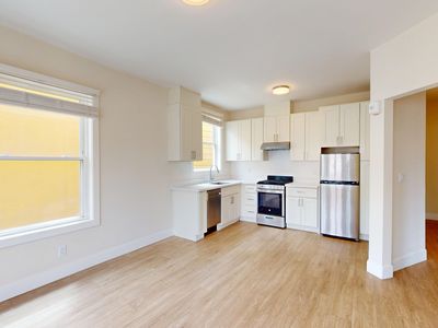 40 Tiffany Ave Unit 9 - Image 4