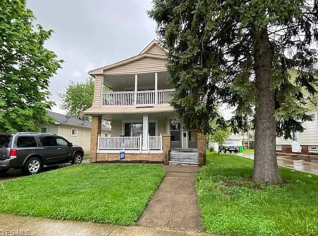 2 bed, 1.0 bath, 1547 sqft, $1,200 — Photo 1
