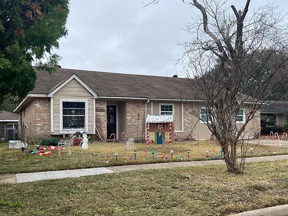 3rd image of 7735 Whispering Wood Ln