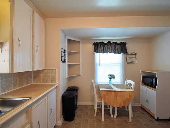 4th image of 10025 Ackley Blvd