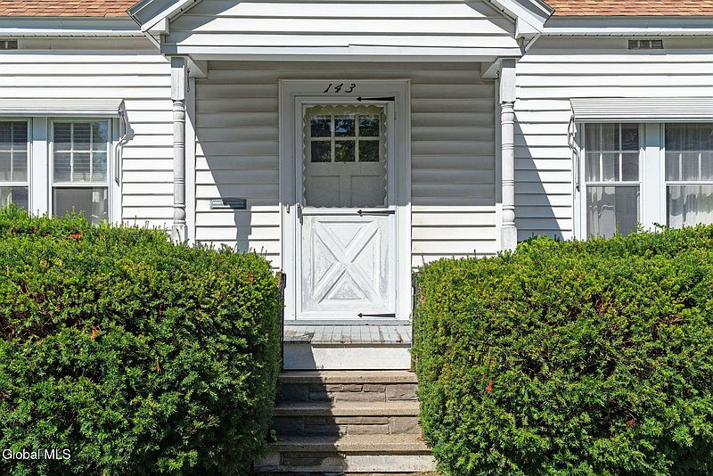 3rd image of 143 5th Avenue