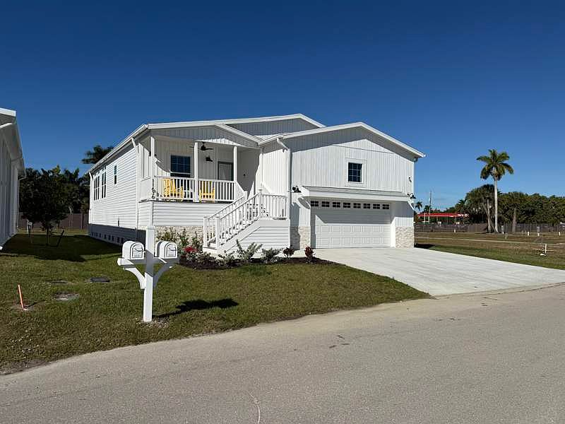 1st image of 11636 Palm Dr #469